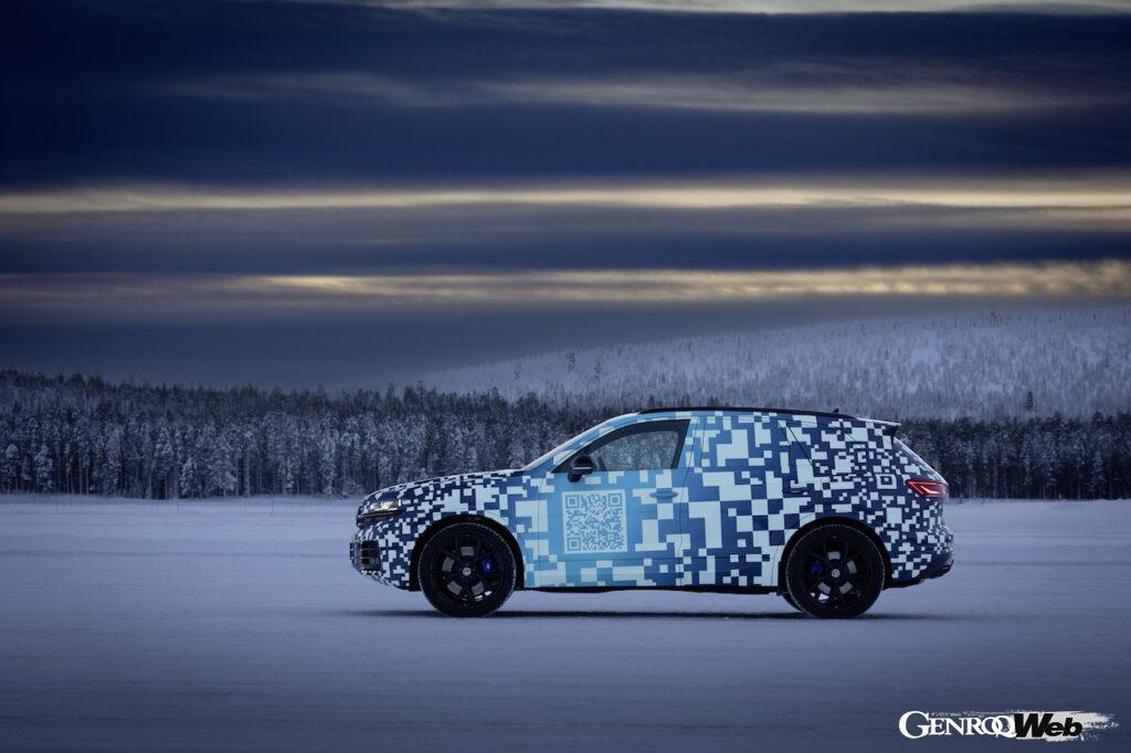 「「VWマークが光る？」改良新型フォルクスワーゲン トゥアレグのスウェーデン寒冷地テストで明らかに」の14枚目の画像
