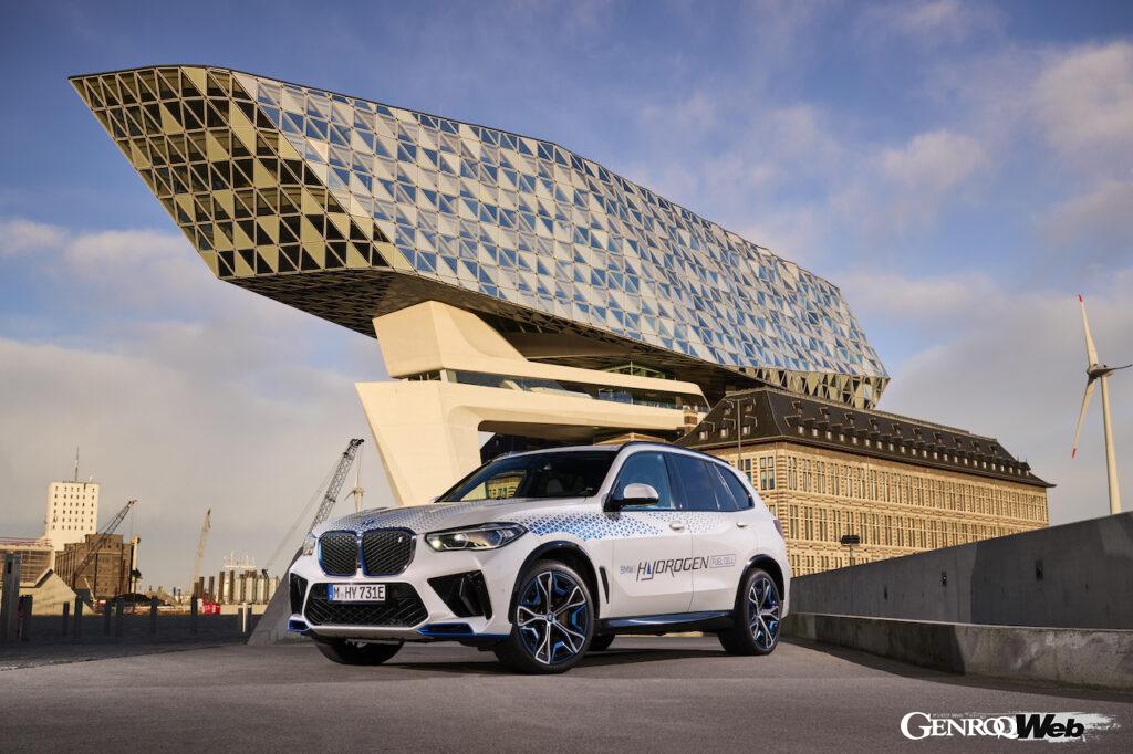 「トヨタとの提携を活かして約100台生産される水素燃料電池車「BMW iX5 ハイドロジェン」とは？【動画】」の3枚目の画像