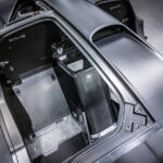 「「T.50ついに生産開始」第1号車のカーボンファイバー製モノコックはゴードン・マレーのサイン入り」の8枚目の画像ギャラリーへのリンク
