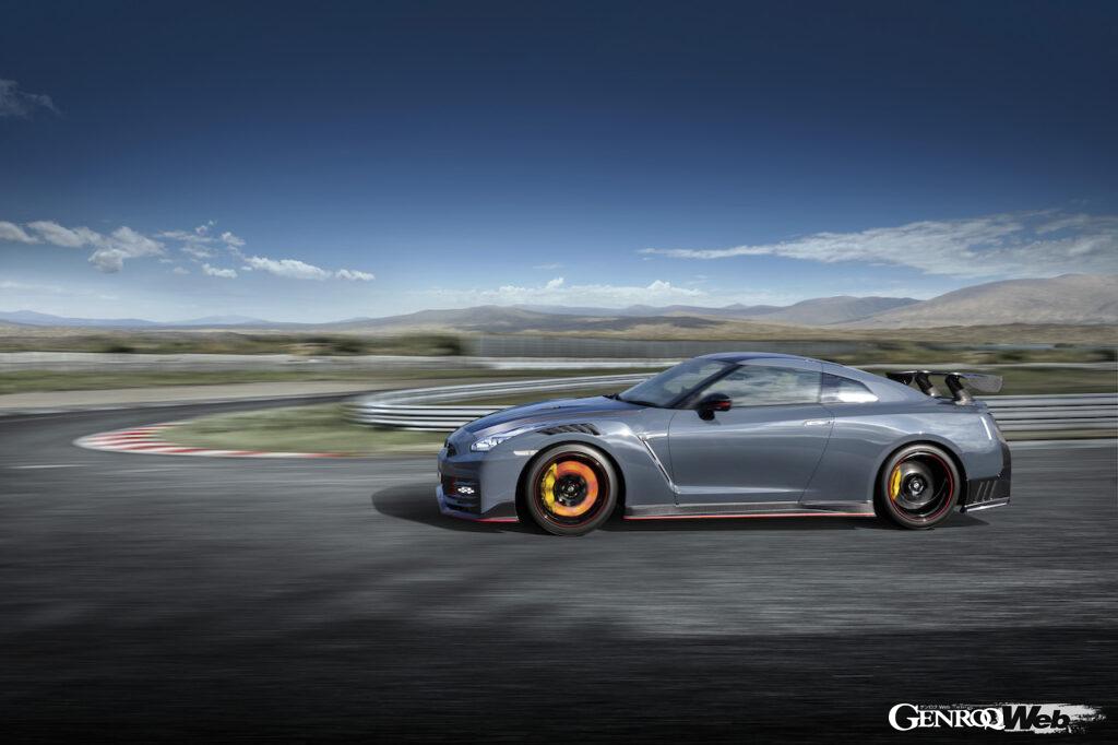 「「日産 GT-R」2024年モデル登場「NISMO仕様はGT-R史上最高のパフォーマンスを発揮」【動画】」の14枚目の画像