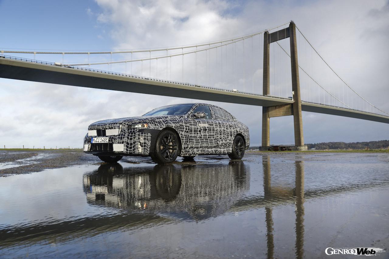 「「寒冷地における不安を払拭できるか？」フル電動モデル「BMW i5 セダン」が北極圏でテスト実施【動画】」の7枚目の画像
