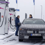 「「寒冷地における不安を払拭できるか？」フル電動モデル「BMW i5 セダン」が北極圏でテスト実施【動画】」の10枚目の画像ギャラリーへのリンク