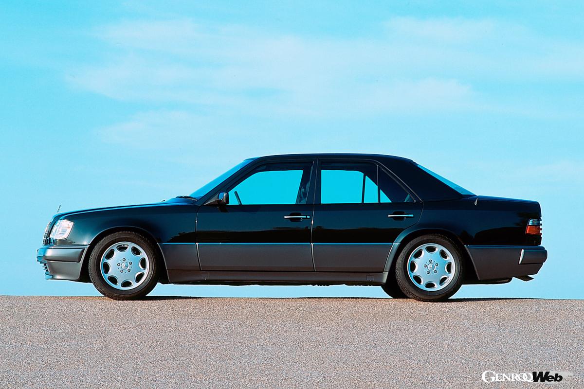 1993年モデルから車名がE500となり生産拠点もメルセデスに移ったと言う話もあるが、実際は全モデルがポルシェのツッフェンハウゼンで最終検査を経てデリバリーされたという。