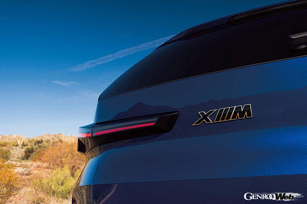 「「M社がゼロから制作した2番目のモデル」超ド迫力の最新BMW顔を持つ「XM」のとんでもない走り」の2枚目の画像