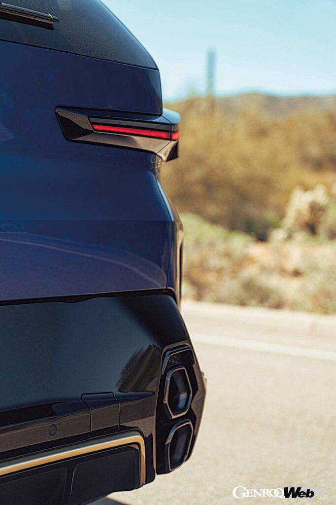「「M社がゼロから制作した2番目のモデル」超ド迫力の最新BMW顔を持つ「XM」のとんでもない走り」の6枚目の画像