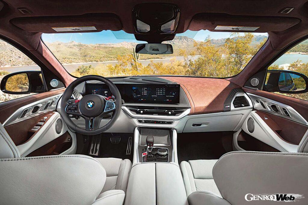 「「M社がゼロから制作した2番目のモデル」超ド迫力の最新BMW顔を持つ「XM」のとんでもない走り」の8枚目の画像