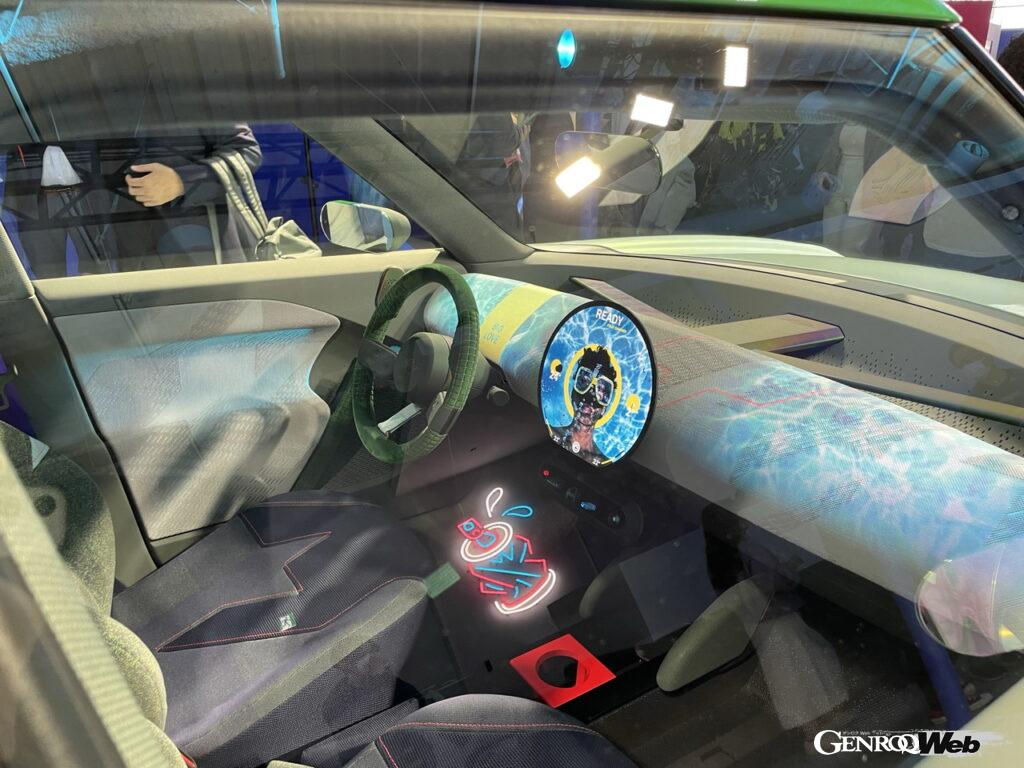 「未来のMINIを示唆する「MINI コンセプト エースマン」が日本初公開！ 期間限定イベントを実施」の16枚目の画像