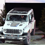 2024年モデル「ジープ ラングラー」がデビュー「ウインチを標準装備して内外装もアップデート」【動画】 - 20230407_Jeep_Wrangler_9_8336