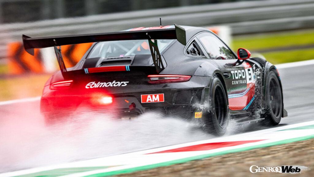 2019年、ポルシェはサーキット走行会やクラブスポーツイベント向けに、911 GT2 RS ベースのレーシングカー「911 GT2 RS クラブスポーツ」を導入。その後、SROモータースポーツグループにより、GT2規定レースが復活することになった。