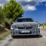 「まもなく登場する8代目BMW5シリーズのBEV版「i5」は「視線で車線変更できる」自動運転機能を装備」の1枚目の画像ギャラリーへのリンク