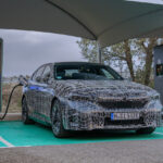 「まもなく登場する8代目BMW5シリーズのBEV版「i5」は「視線で車線変更できる」自動運転機能を装備」の29枚目の画像ギャラリーへのリンク