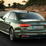 100万円差のアウディA4とメルセデス・ベンツCクラスの素のグレード比較「同じ金額でAWDにしても？」 - Audi A4 Sedan