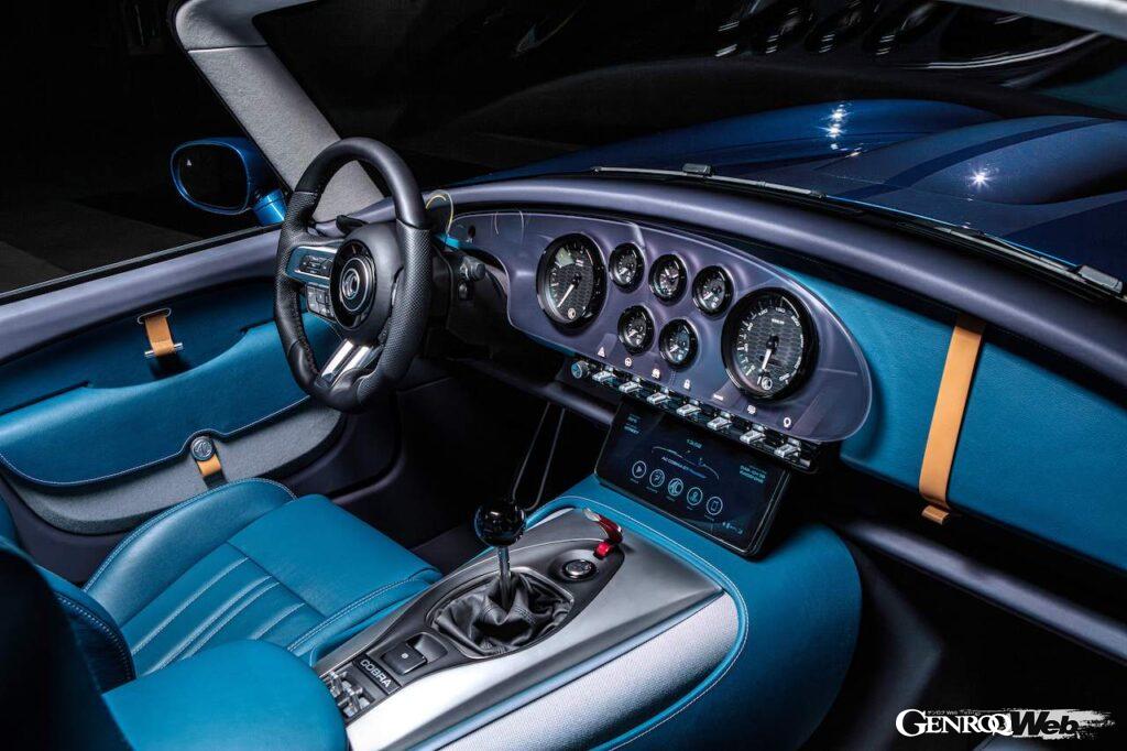 「現代に甦る「AC コブラ GT ロードスター」は最高出力663PSの5.0リッターV8を搭載【動画】」の4枚目の画像