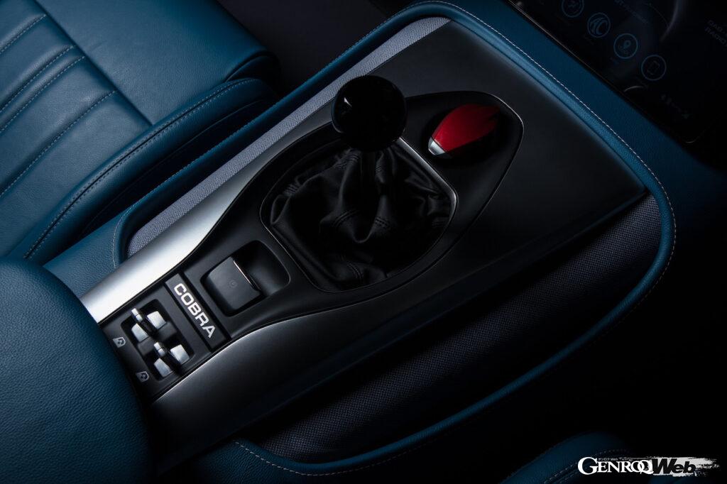 「現代に甦る「AC コブラ GT ロードスター」は最高出力663PSの5.0リッターV8を搭載【動画】」の5枚目の画像