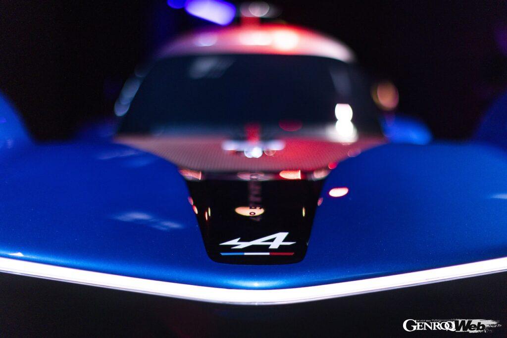 「アルピーヌがLMDhレーシングカー「A424_β」発表「3.4リッターV6ターボ＋モーターのハイブリッド」」の1枚目の画像