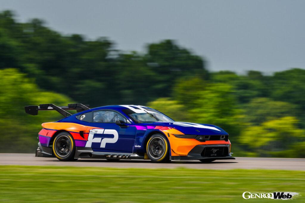 「フォードの最新レーシングカー「マスタング GT3」は2024年シーズンのル・マン24時間に参戦【動画】」の5枚目の画像
