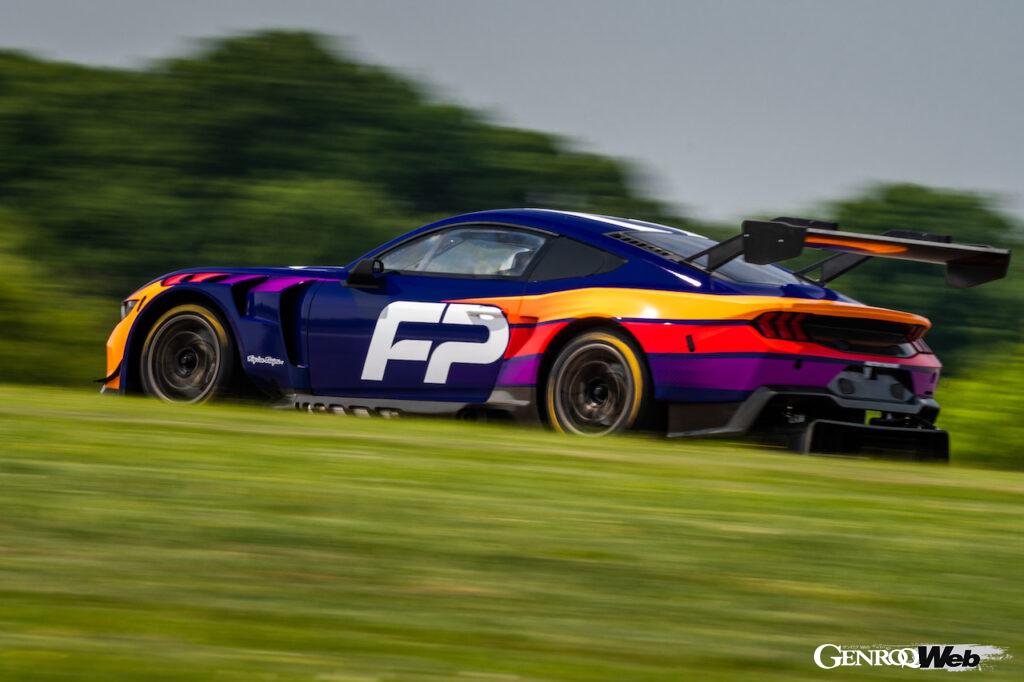 「フォードの最新レーシングカー「マスタング GT3」は2024年シーズンのル・マン24時間に参戦【動画】」の11枚目の画像