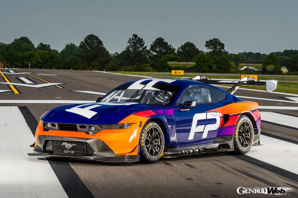 「フォードの最新レーシングカー「マスタング GT3」は2024年シーズンのル・マン24時間に参戦【動画】」の17枚目の画像
