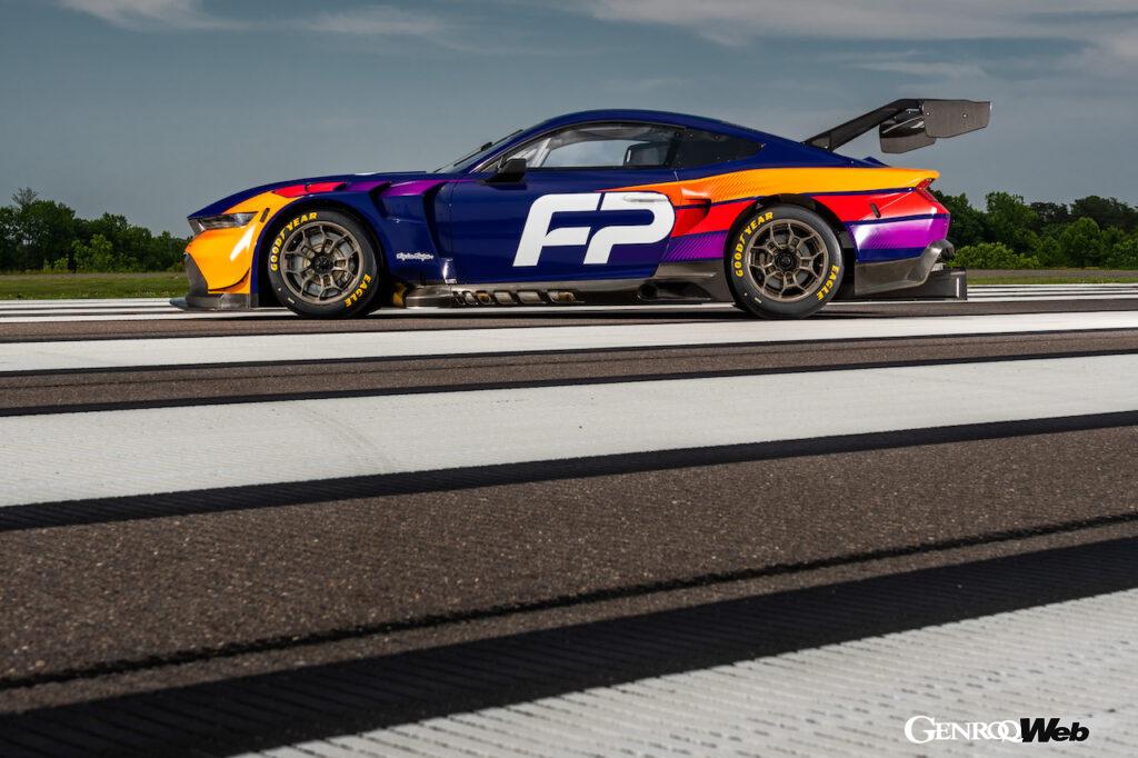 「フォードの最新レーシングカー「マスタング GT3」は2024年シーズンのル・マン24時間に参戦【動画】」の23枚目の画像