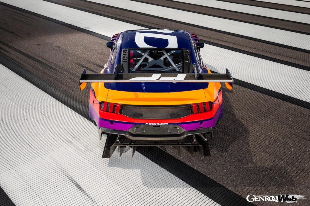 「フォードの最新レーシングカー「マスタング GT3」は2024年シーズンのル・マン24時間に参戦【動画】」の26枚目の画像