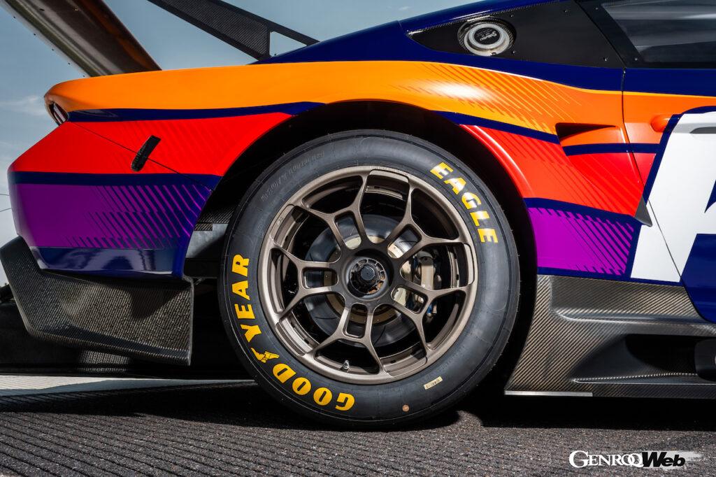 「フォードの最新レーシングカー「マスタング GT3」は2024年シーズンのル・マン24時間に参戦【動画】」の34枚目の画像