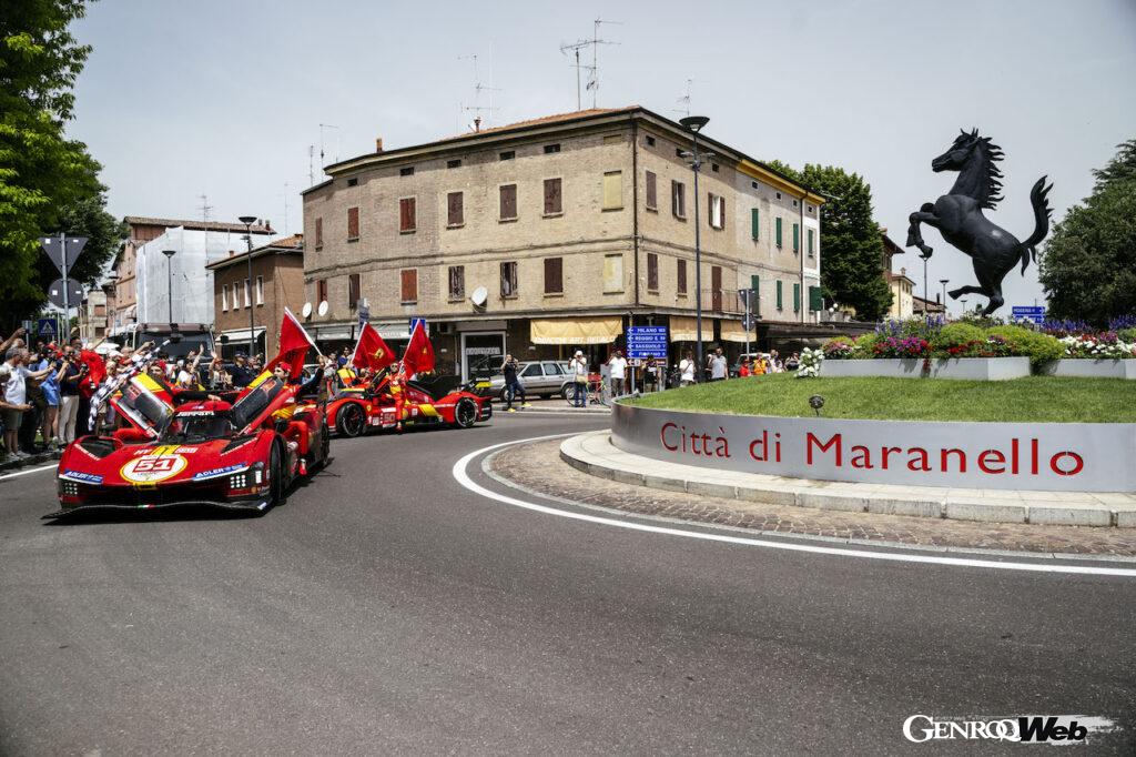 「ル・マン24時間で優勝した「フェラーリ 499P」51号車がマラネッロ市街地でパレード」の4枚目の画像