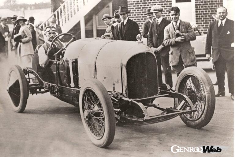 1921年に登場した「ベントレー・3リッター」。ベントレー初のグランドツアラーの性能と耐久性は当初から評判となった。