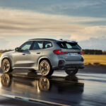 「「ついに来た！」BMW X1シリーズ最強を誇るハイパフォーマンス仕様「X1 M35i xDrive」【動画】」の8枚目の画像ギャラリーへのリンク