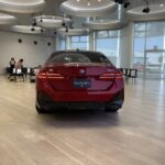 「新型「BMW 5シリーズ」がフル電動モデル「i5」とともに日本で販売開始「ガソリン＆ディーゼルは48Vマイルドハイブリッド」」の1枚目の画像ギャラリーへのリンク