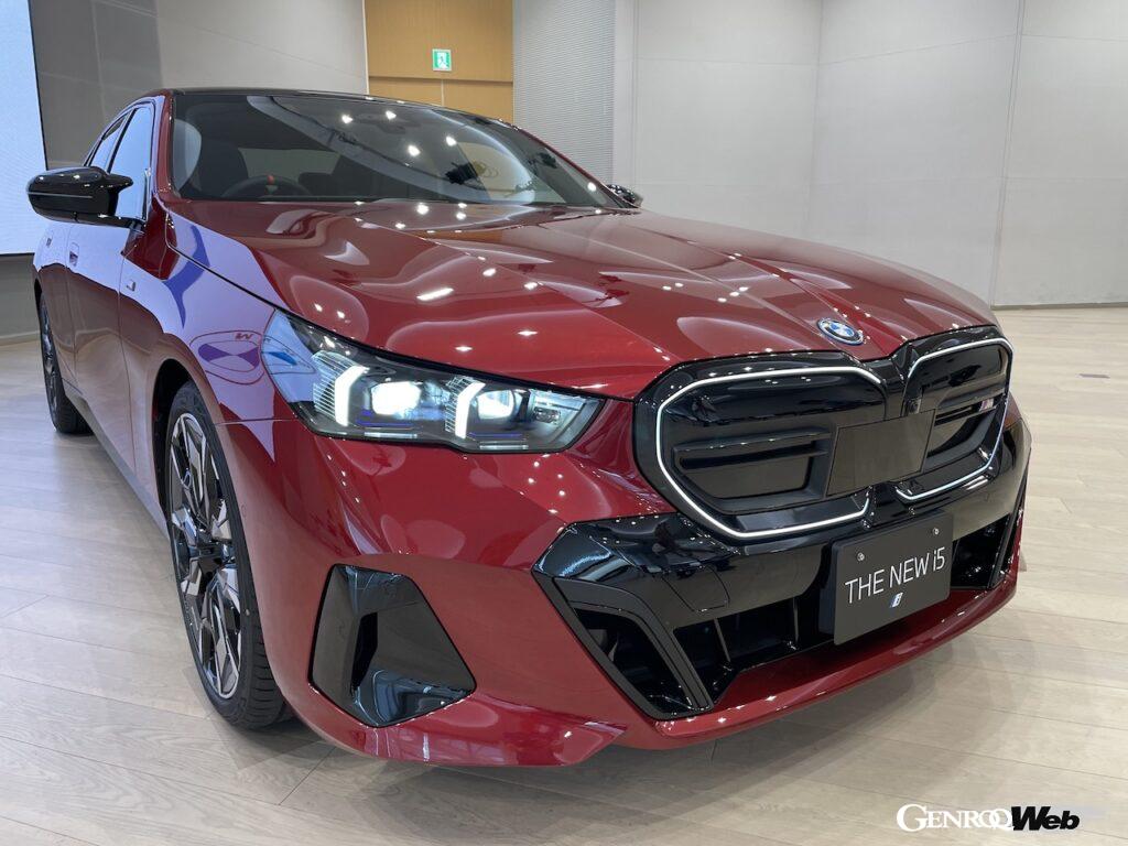 「新型「BMW 5シリーズ」がフル電動モデル「i5」とともに日本で販売開始「ガソリン＆ディーゼルは48Vマイルドハイブリッド」」の2枚目の画像