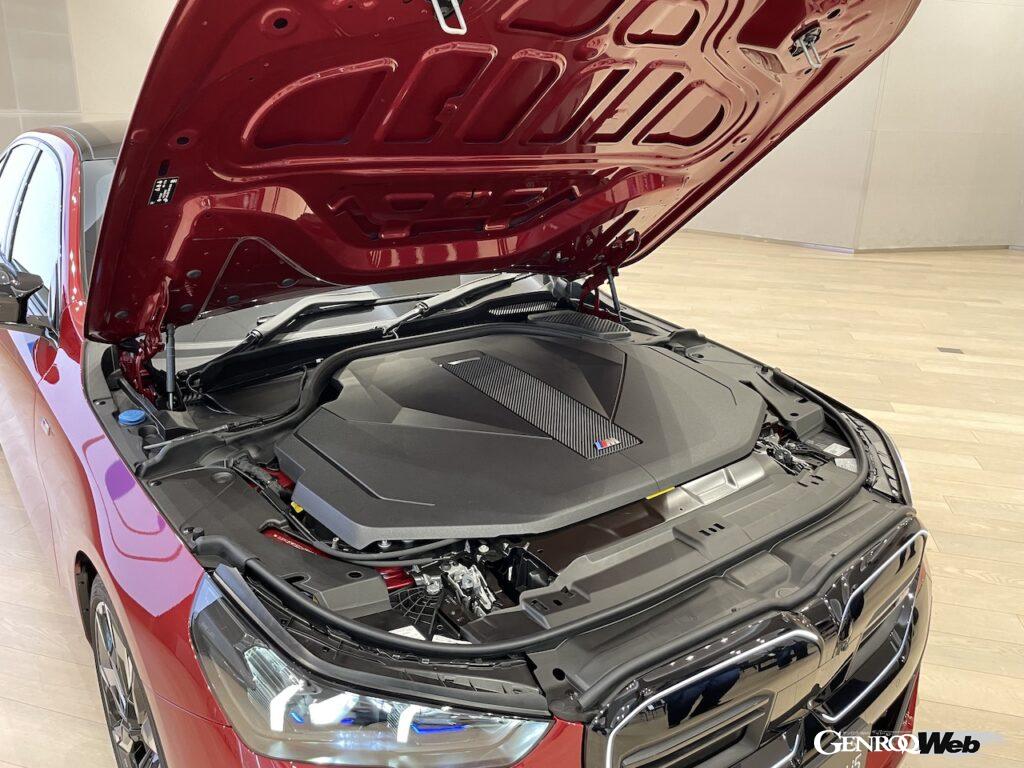「新型「BMW 5シリーズ」がフル電動モデル「i5」とともに日本で販売開始「ガソリン＆ディーゼルは48Vマイルドハイブリッド」」の4枚目の画像