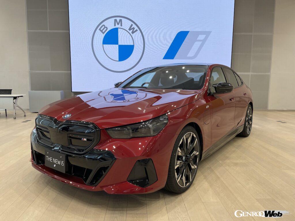 「新型「BMW 5シリーズ」がフル電動モデル「i5」とともに日本で販売開始「ガソリン＆ディーゼルは48Vマイルドハイブリッド」」の14枚目の画像