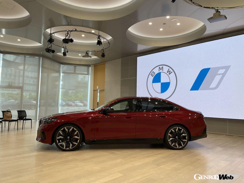 「新型「BMW 5シリーズ」がフル電動モデル「i5」とともに日本で販売開始「ガソリン＆ディーゼルは48Vマイルドハイブリッド」」の15枚目の画像
