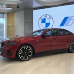 「新型「BMW 5シリーズ」がフル電動モデル「i5」とともに日本で販売開始「ガソリン＆ディーゼルは48Vマイルドハイブリッド」」の18枚目の画像ギャラリーへのリンク