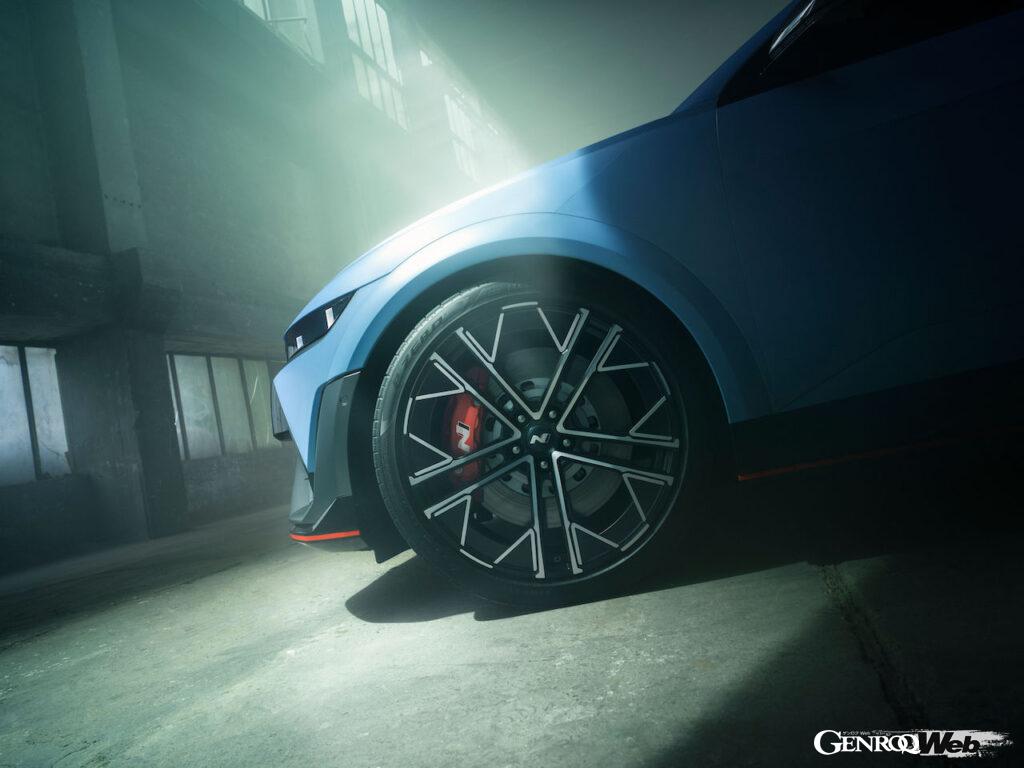 「ヒョンデ N初のフル電動モデル「アイオニック 5 N」がグッドウッドで走行シーン披露【動画】」の5枚目の画像