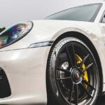 「熟成を重ねた「日産 GT-R」と比類ない性能の「ポルシェ 911 カレラ4 GTS」スポーツAWD比較試乗」の5枚目の画像ギャラリーへのリンク
