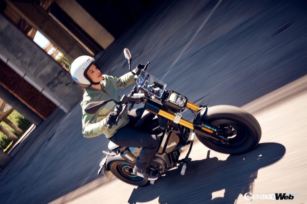 「BMWモトラッドの都市型電動バイク「BMW CE 02」がデビュー「最高速度95km/h、航続距離90km」【動画】」の11枚目の画像
