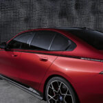「新型BMW 5シリーズ／i5用「Mパフォーマンス・パーツ」リリース「カーボンファイバー製エクステリアを多数展開」」の19枚目の画像ギャラリーへのリンク
