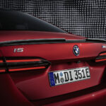 「新型BMW 5シリーズ／i5用「Mパフォーマンス・パーツ」リリース「カーボンファイバー製エクステリアを多数展開」」の20枚目の画像ギャラリーへのリンク