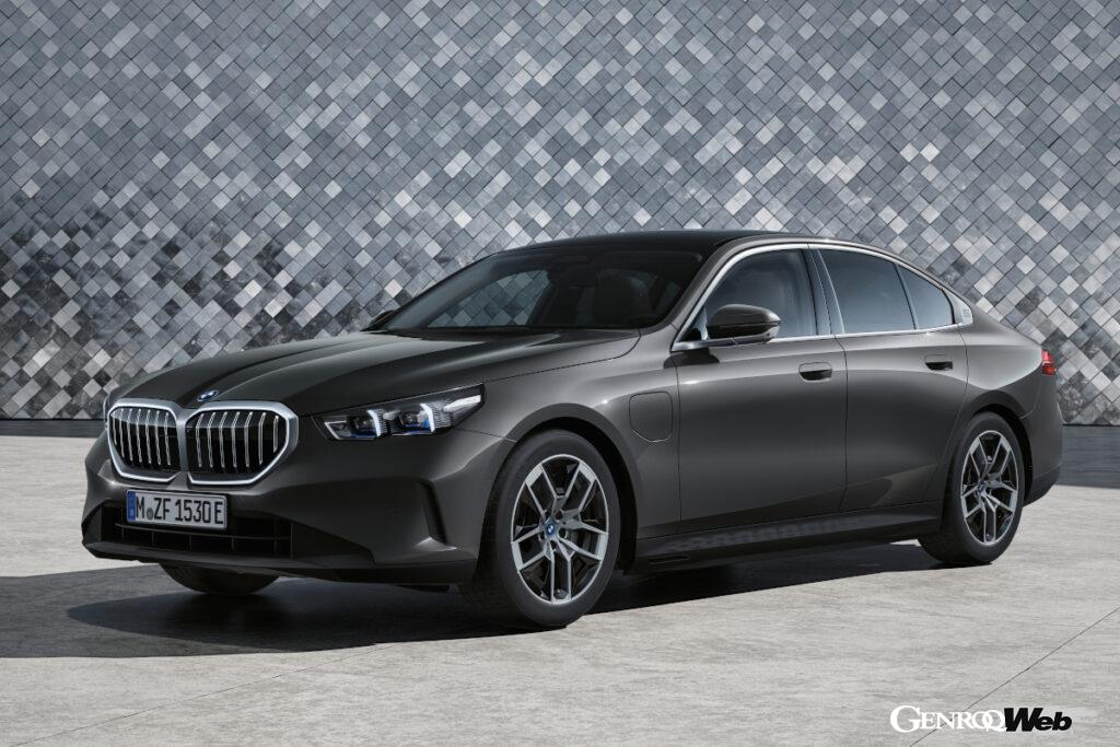 「新型「BMW 5シリーズ」と「メルセデス・ベンツ Eクラス」をディーゼルマイルドハイブリッド＋AWDで比較」の6枚目の画像