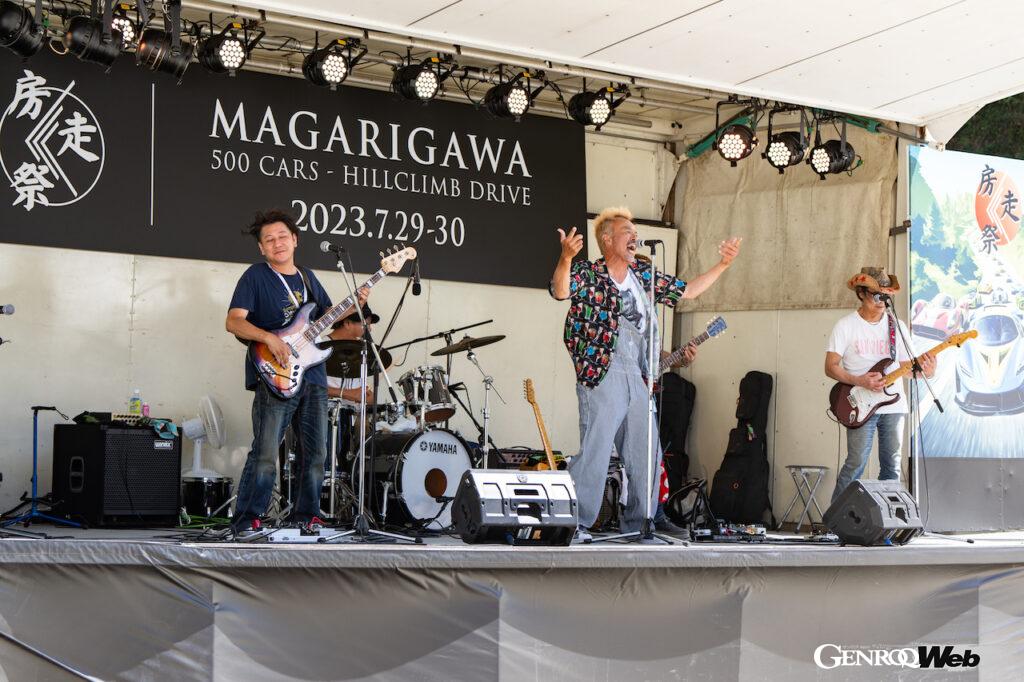 「ついに開業した「THE MAGARIGAWA CLUB」のオープニングイベント「房巛走巛祭 -BO SO SAI-」に500台の希少車が集結【動画】」の11枚目の画像