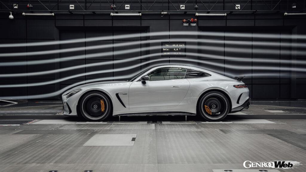 「フラッグシップスポーツ「メルセデスAMG GT クーペ」ワールドプレミア「2＋2シートもあり」【動画】」の2枚目の画像