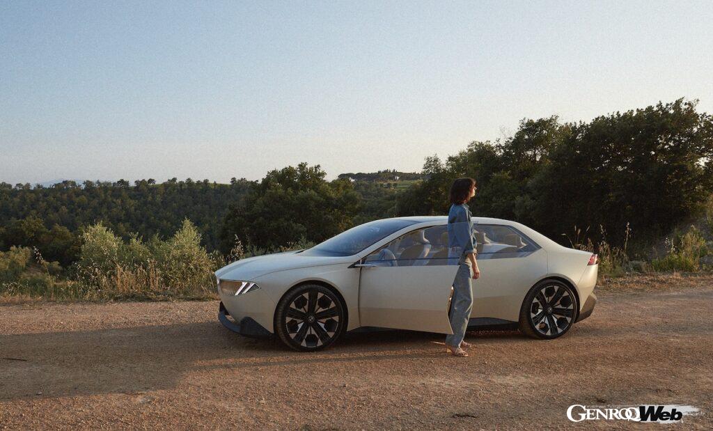 「BMWがIAAモビリティで次世代フル電動コンパクトセダン「ビジョン ノイエ クラッセ」公開」の2枚目の画像