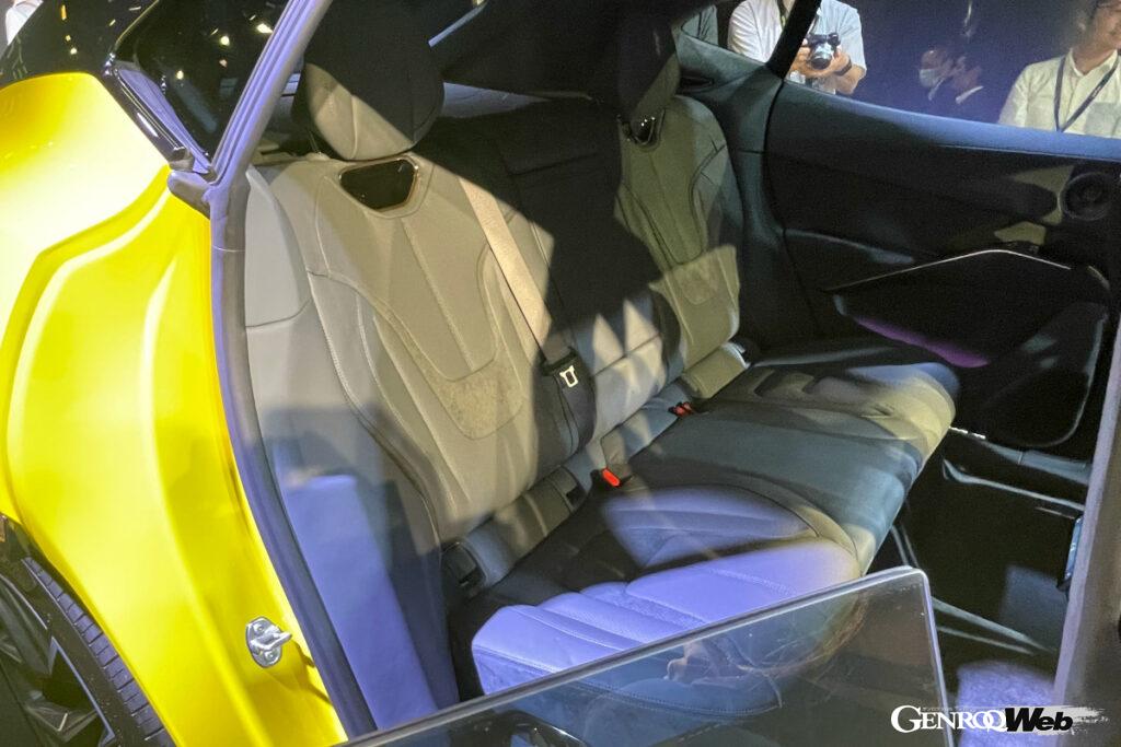 「日本上陸を果たしたロータス初のフル電動SUV「エレトレ」は「2332万円から」「905PS仕様も」など話題多数」の9枚目の画像