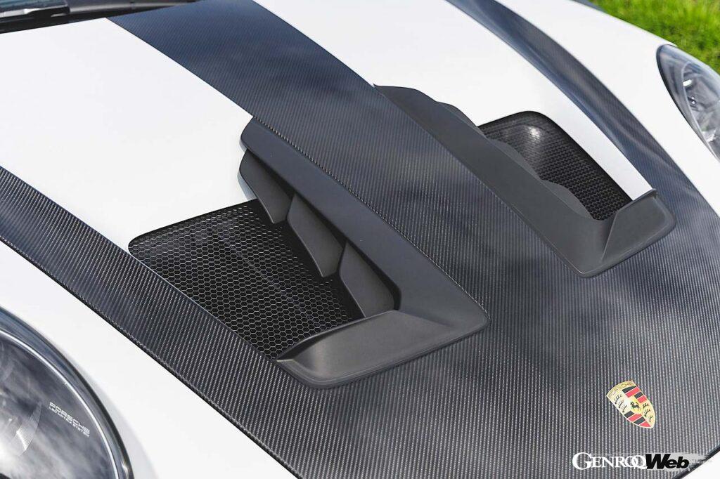 「9000rpm回る自然吸気モデル最高峰「ポルシェ911GT3 RS」は超の付く空力重視マシンだ」の5枚目の画像