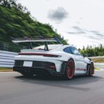 「9000rpm回る自然吸気モデル最高峰「ポルシェ911GT3 RS」は超の付く空力重視マシンだ」の14枚目の画像ギャラリーへのリンク