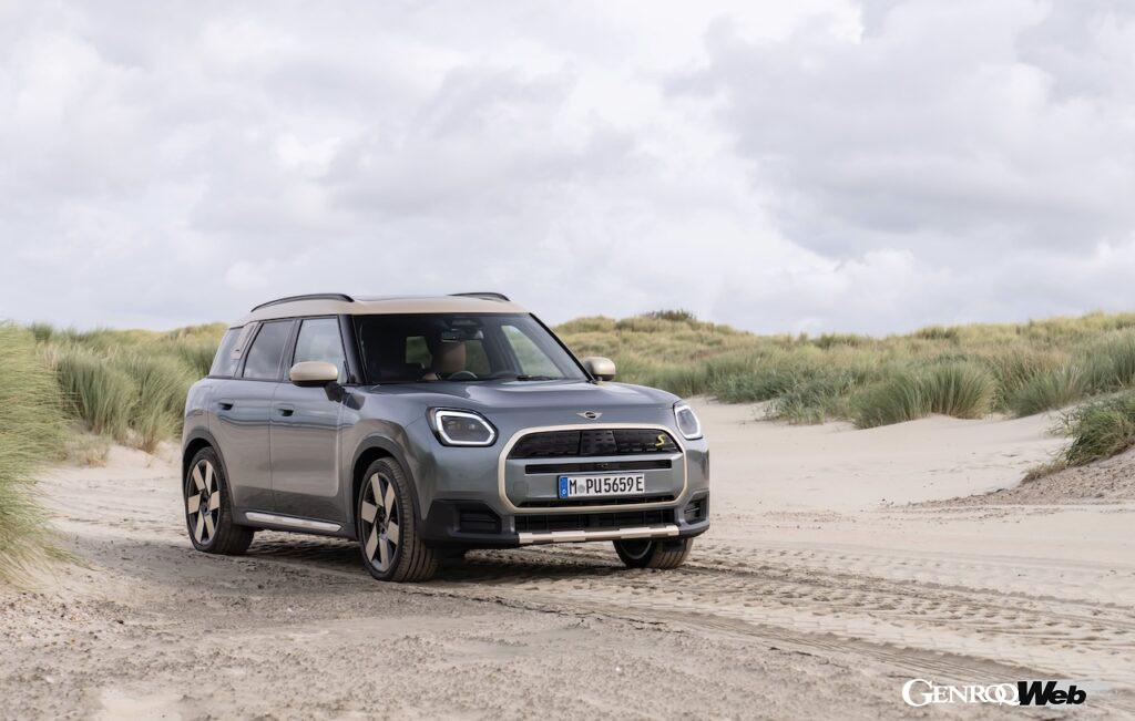 幅広いバリエーションを展開する新型MINI カントリーマン、その頂点に位置するのがフル電動仕様の「MINI カントリーマン SE ALL4」だ。