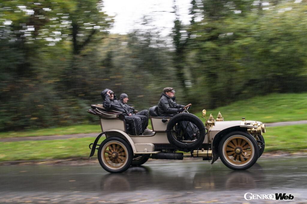 1904年製ながらも、走行可能な状態でメルセデス・ベンツ・クラシックが所有する「メルセデス・シンプレックス 28/32 hp」。