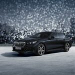 「20インチ専用デザインホイール採用の「BMW 523d xDrive THE FIRST EDITION」を2024年2月まで限定生産」の2枚目の画像ギャラリーへのリンク