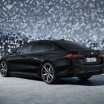 「20インチ専用デザインホイール採用の「BMW 523d xDrive THE FIRST EDITION」を2024年2月まで限定生産」の3枚目の画像ギャラリーへのリンク